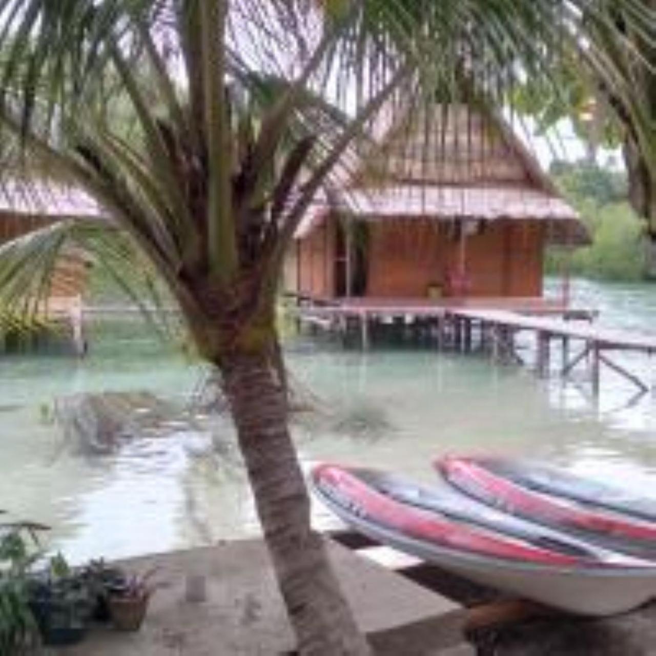 Beser Bay Homestay Besir ภายนอก รูปภาพ